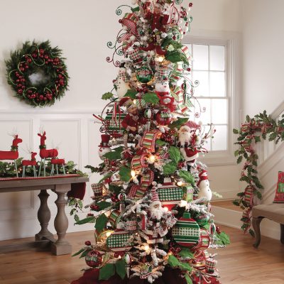 Marges-Specialties-Christmas-Trees-HollyTree_HLY_RS2